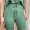 Conjunto Feminino Moletinho Ana Calça Pantalona e Cropped Verde - Fernanda Ramos Store