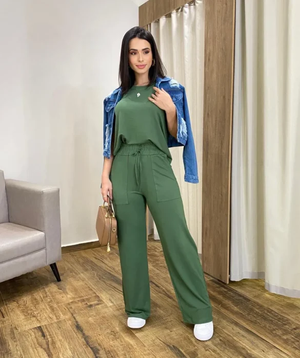 Conjunto Feminino Moletinho Ana Calça Pantalona e Cropped Verde - Fernanda Ramos Store