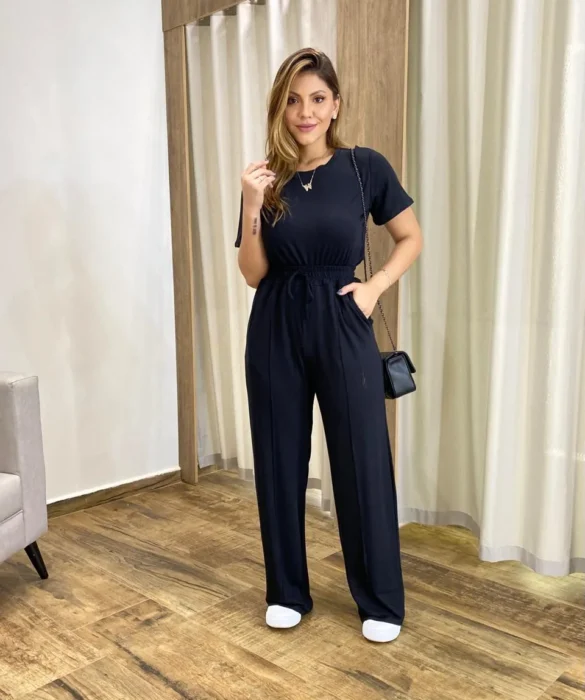 Conjunto Moletinho Calça Pantalona e Cropped Preto - Fernanda Ramos Store