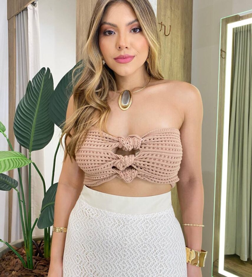 Cropped Feminino Tricot Bege com Detalhe de Nó - Fernanda Ramos Store