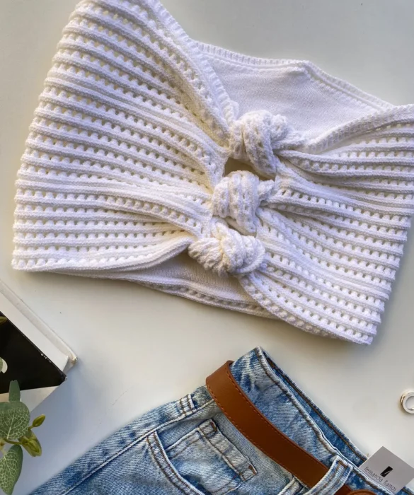 Cropped Feminino Tricot Off White com Detalhe de Nó - Fernanda Ramos Store