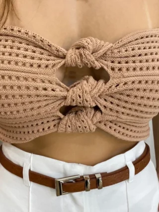 Cropped Feminino Tricot Bege com Detalhe de Nó - Fernanda Ramos Store