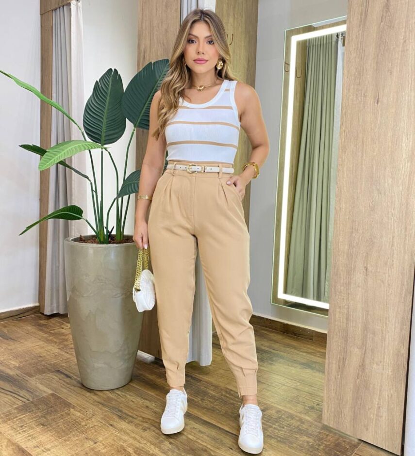 Cropped Regata Feminino sem Bojo Off White Listrado de Bege - Fernanda Ramos Store