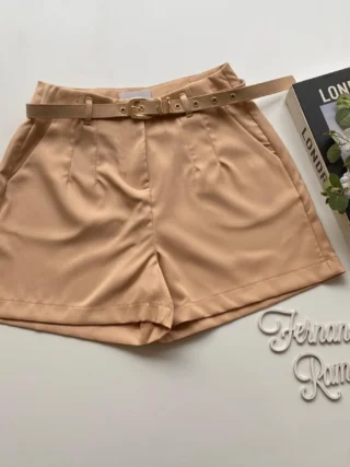 Short Social Feminino Alfaiataria com Cinto Bege - Fernanda Ramos Store