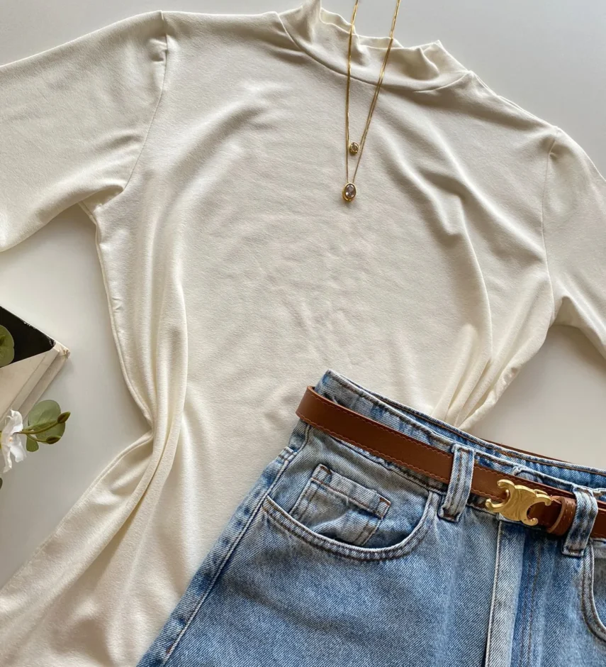 T-shirt Feminina Érica Gola Alta Off White - Fernanda Ramos Store