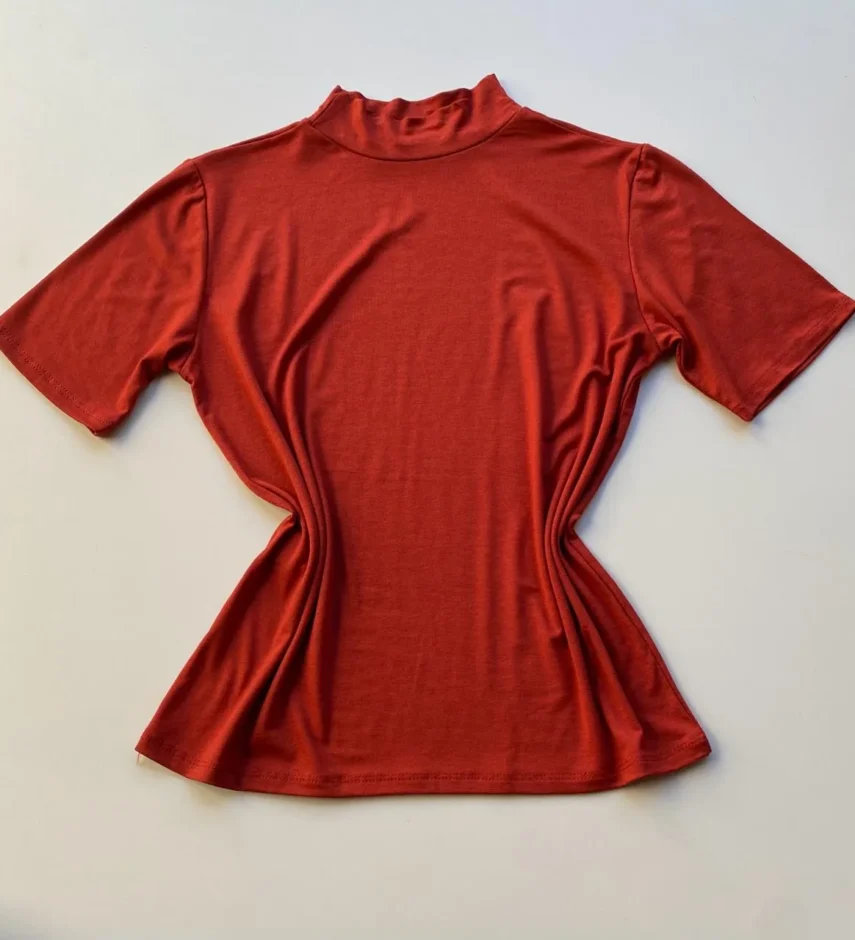 T-shirt Feminina Érica Gola Alta Terracota - Fernanda Ramos Store