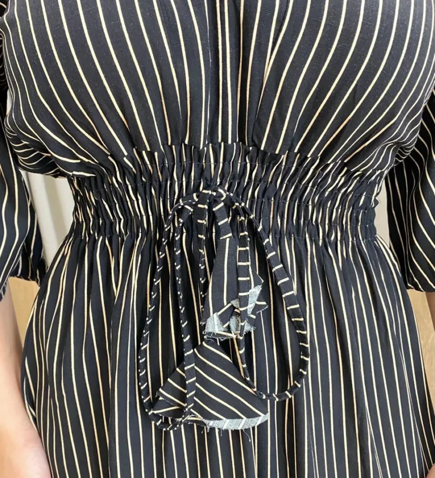 Vestido Julia Midi sem Bojo com Amarração Manga Curta Listrado Preto - Fernanda Ramos Store