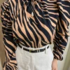 Blusa Crepe Feminina Manga Longa Estampada Animal Print - Fernanda Ramos Store