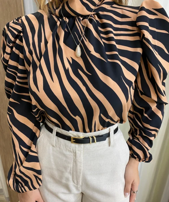 Blusa Crepe Feminina Manga Longa Estampada Animal Print - Fernanda Ramos Store