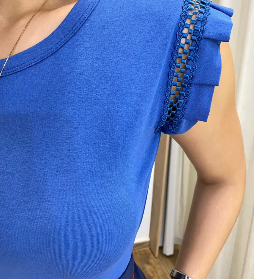 Blusa Feminina Lívia com Detalhe na Manga Azul - Fernanda Ramos Store