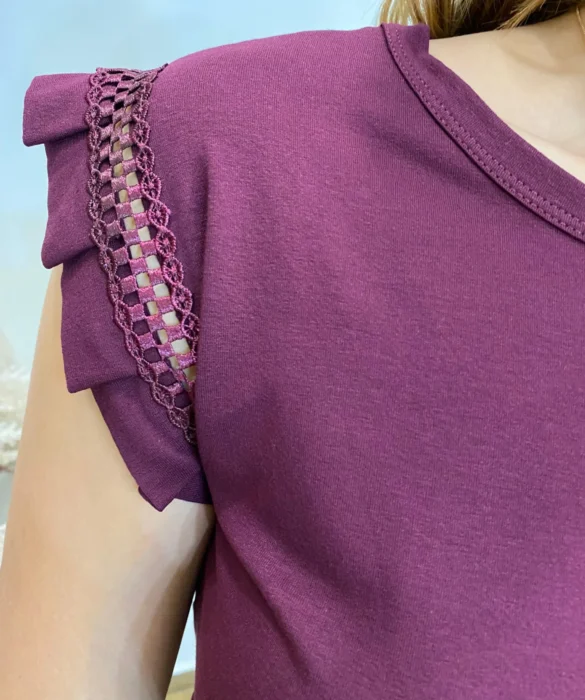 Blusa Feminina Lívia com Detalhe na Manga Bordô - Fernanda Ramos Store