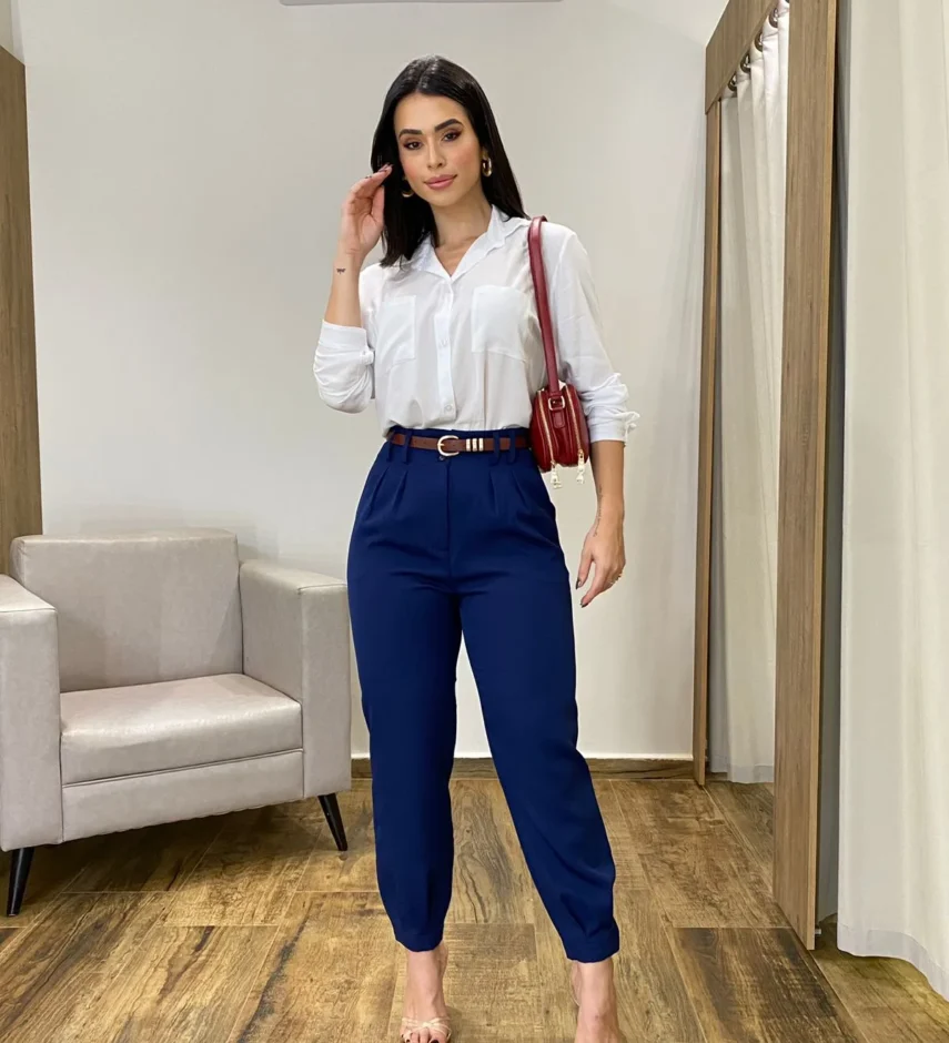 Calça Cenoura Alfaiataria Feminina com 2 Botões Azul Marinho - Fernanda Ramos Store
