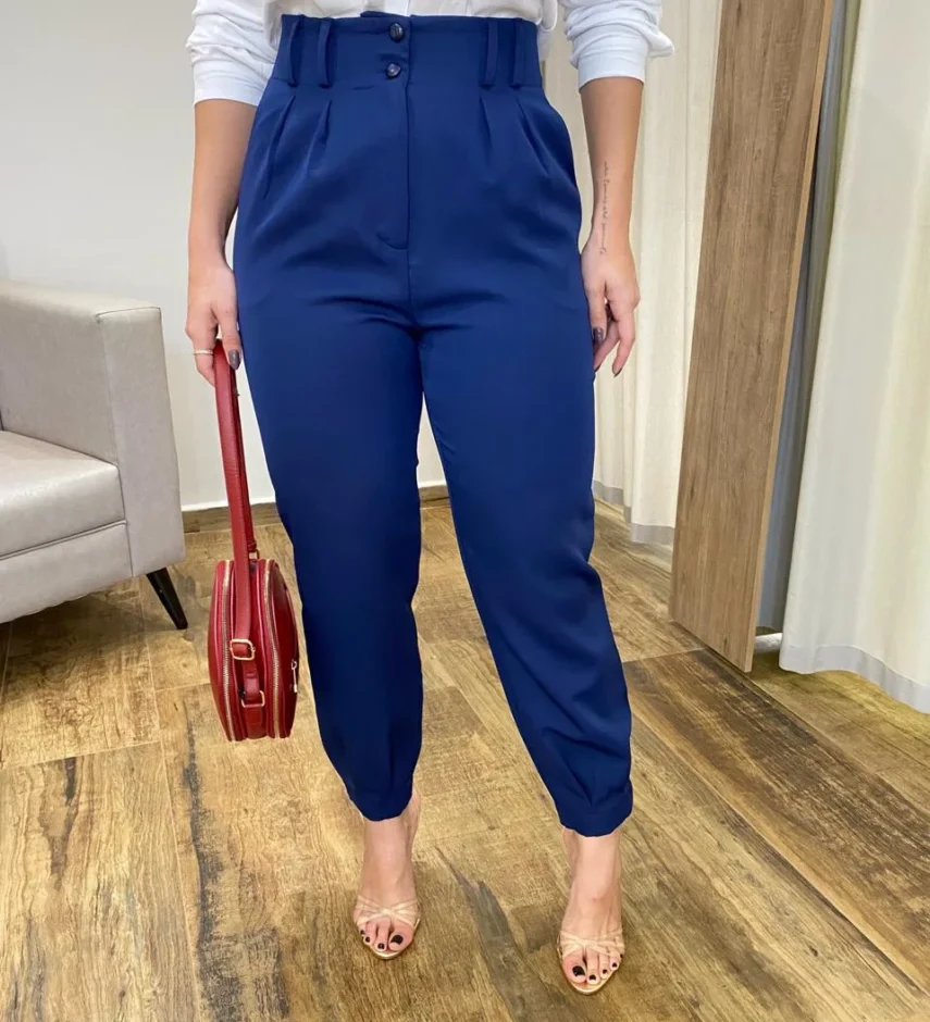Calça Cenoura Alfaiataria Feminina com 2 Botões Azul Marinho - Fernanda Ramos Store
