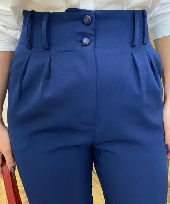 Calça Cenoura Alfaiataria Feminina com 2 Botões Azul Marinho - Fernanda Ramos Store