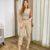 Calça Feminina Mom Sarja com Cinto Caqui - Fernanda Ramos Store