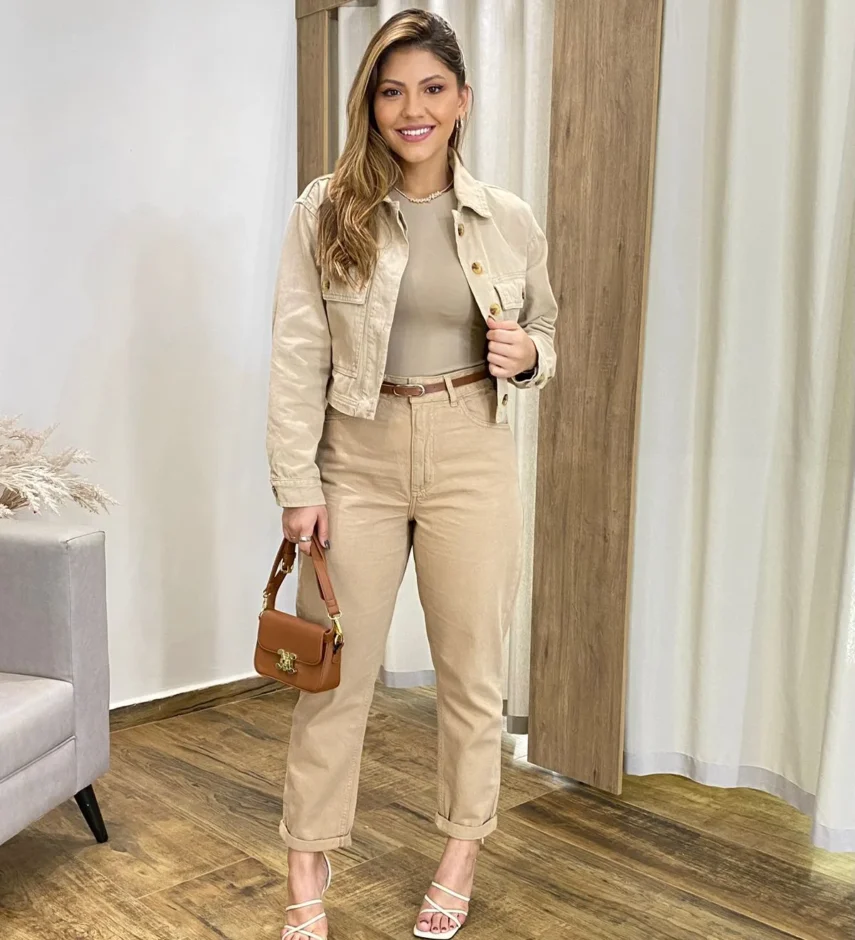 Calça Feminina Mom Sarja com Cinto Caqui - Fernanda Ramos Store