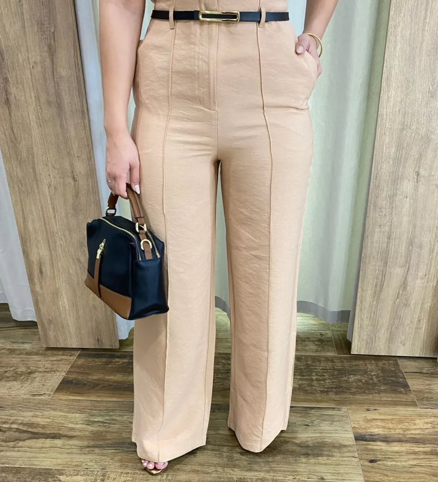 Calça Feminina Pantalona Alfaiataria Eloá com Cinto Bege - Fernanda Ramos Store