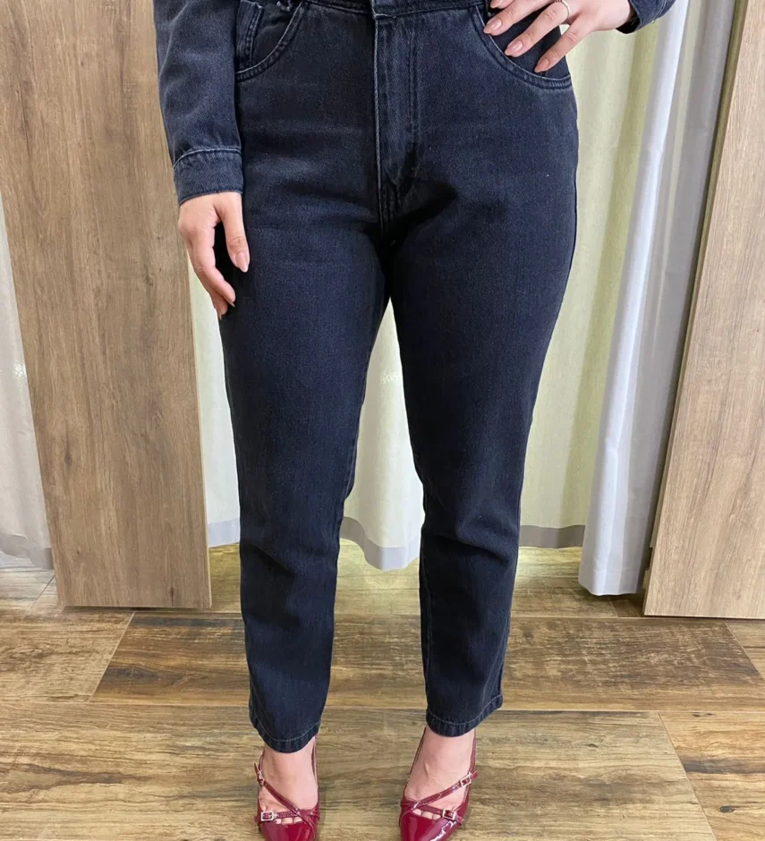 Calça Jeans Feminina Mom Stella Preta - Fernanda Ramos Store