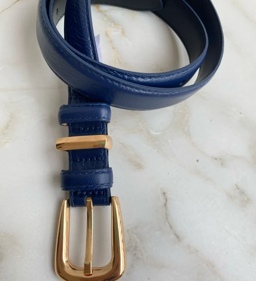 Cinto Feminino de Couro Azul com Fivela Dourada - Fernanda Ramos Store