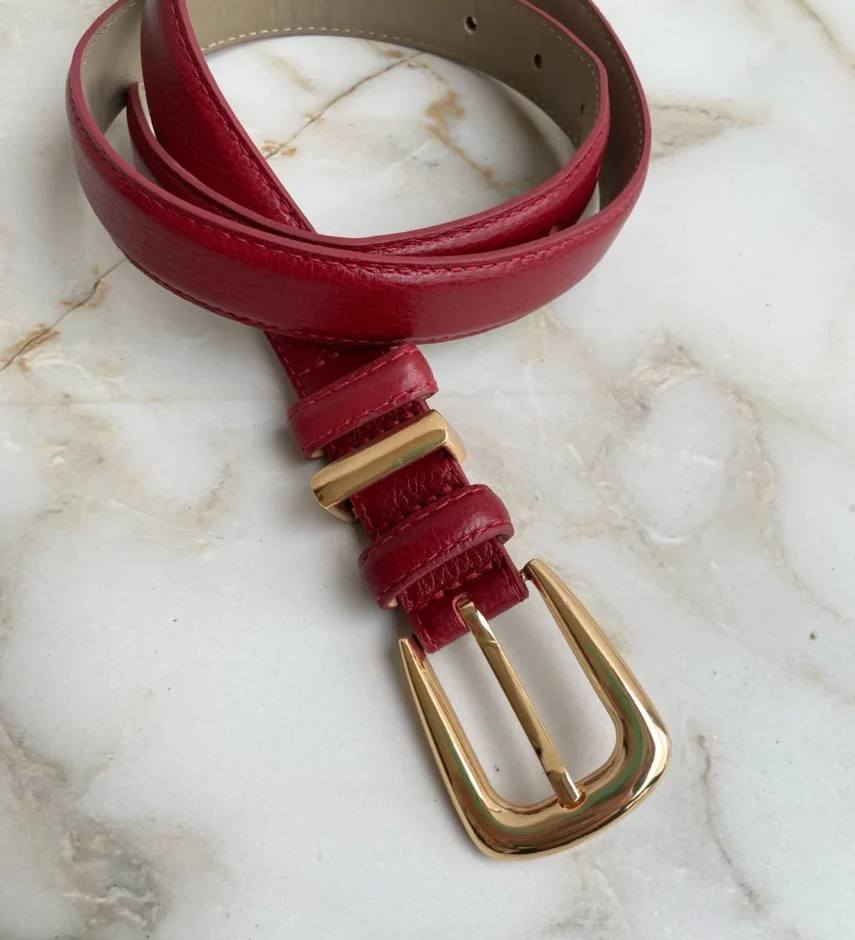 Cinto Feminino de Couro Vinho com Fivela Dourada - Fernanda Ramos Store