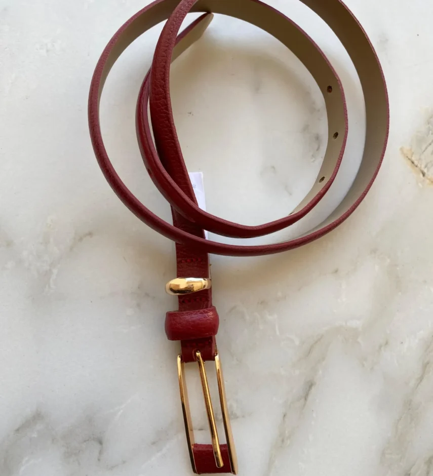 Cinto Feminino Elisa de Couro Vinho com Fivela Dourada - Fernanda Ramos Store