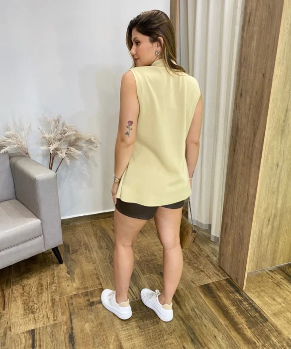 Colete Feminino Raquel com Bolsos Bege - Fernanda Ramos Store