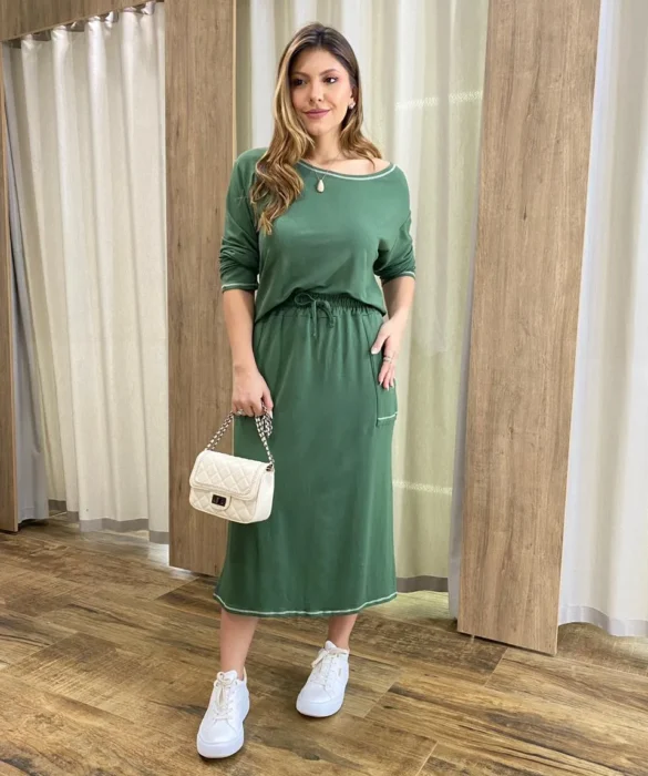 Conjunto Feminino Moletinho Cropped Manga Longa e Saia Midi Verde - Fernanda Ramos Store