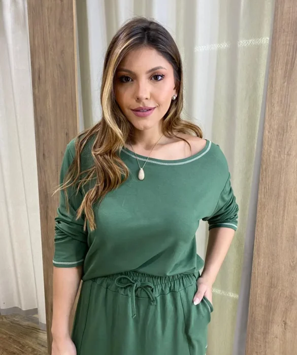 Conjunto Feminino Moletinho Cropped Manga Longa e Saia Midi Verde - Fernanda Ramos Store