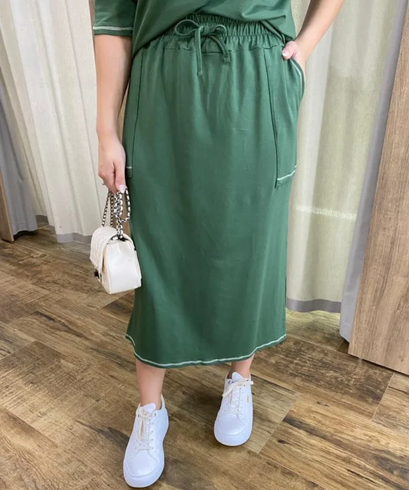 Conjunto Feminino Moletinho Cropped Manga Longa e Saia Midi Verde - Fernanda Ramos Store