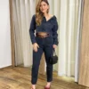 Jaqueta Jeans Feminina Preta com Barra Desfiada - Fernanda Ramos Store