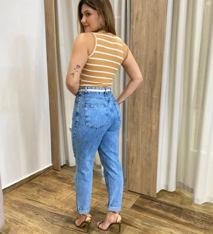 Regata Feminina Canelada Emily Caramelo Listrada - Fernanda Ramos Store