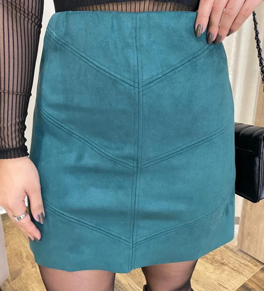 Saia Curta Feminina Gabriela Suede Verde - Fernanda Ramos Store