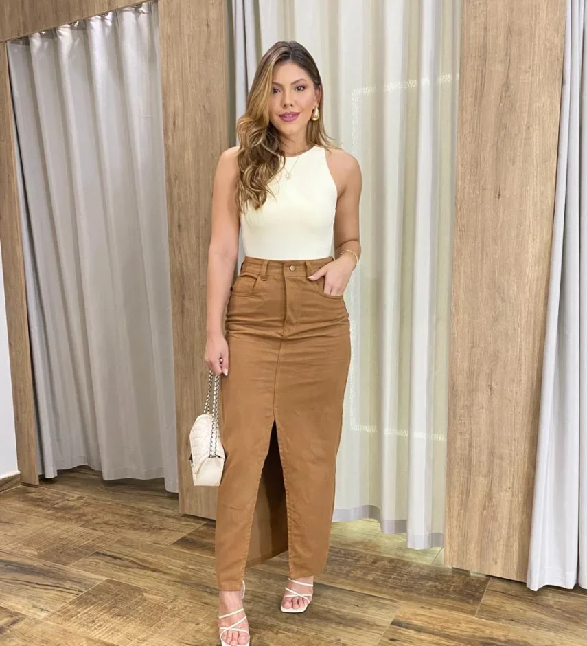 Saia Longa Feminina Malu Sarja Caramelo com Fenda Frontal - Fernanda Ramos Store