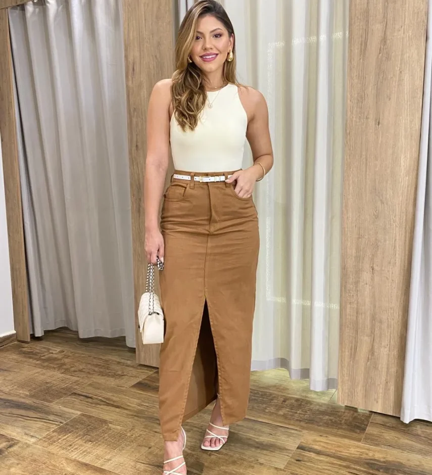 Saia Longa Feminina Malu Sarja Caramelo com Fenda Frontal - Fernanda Ramos Store