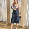 Saia Midi Couro Eco Stella com Bolsos Preta - Fernanda Ramos Store