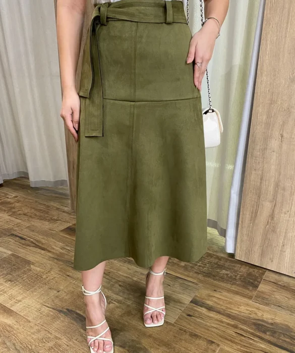 Saia Midi Laura Suede Verde Militar com Amarração - Fernanda Ramos Store