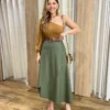 Saia Midi Transpassada Jade Couro Eco com Amarração Verde Miliar - Fernanda Ramos Store