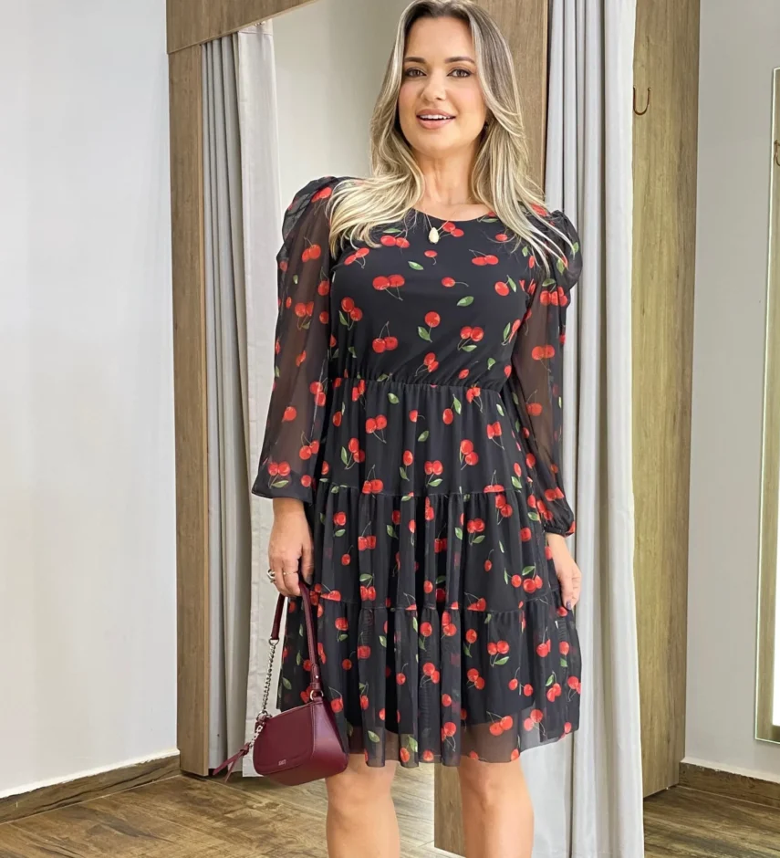 Vestido Curto Manga Longa Tule Preto com Estampa de Cerejas - Fernanda Ramos Store