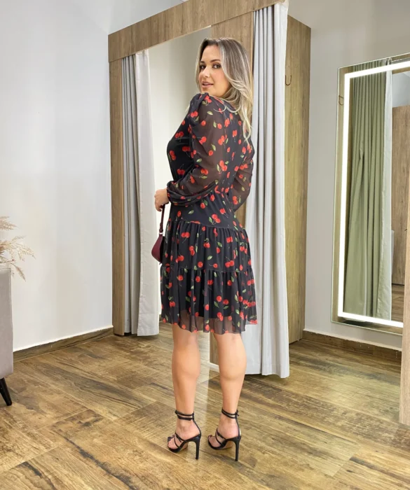 Vestido Curto Manga Longa Tule Preto com Estampa de Cerejas - Fernanda Ramos Store