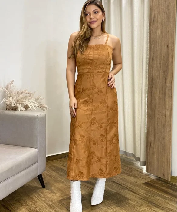 Vestido Feminino Midi sem Bojo Suede Bordado Floral Caramelo - Fernanda Ramos Store