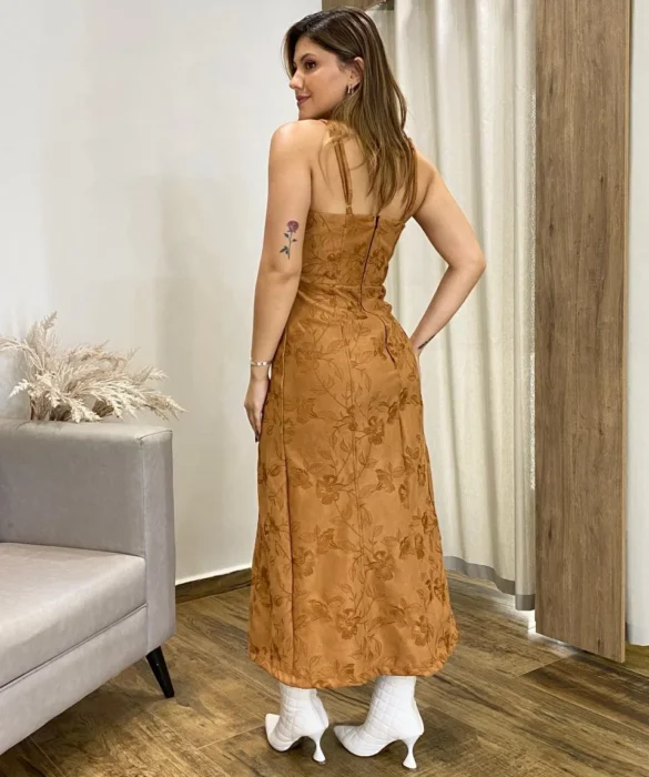 Vestido Feminino Midi sem Bojo Suede Bordado Floral Caramelo - Fernanda Ramos Store