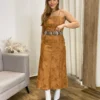 Vestido Feminino Midi sem Bojo Suede Bordado Floral Caramelo - Fernanda Ramos Store