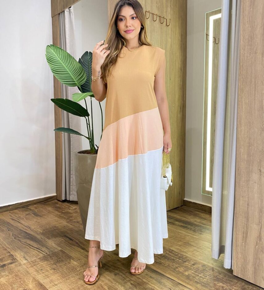 Vestido Longo Deyze Amplo Detalhe em Camadas Tricolor - Fernanda Ramos Store