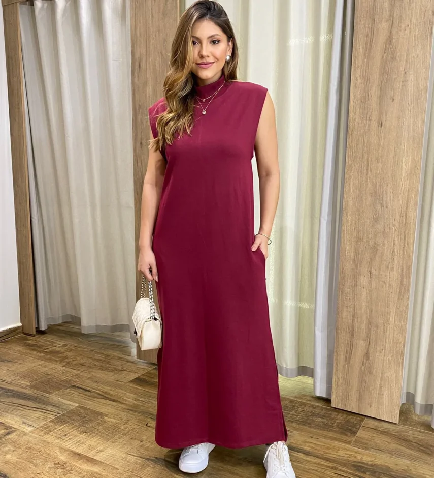 Vestido Longo sem Bojo Moletinho Vinho com Bolsos - Fernanda Ramos Store