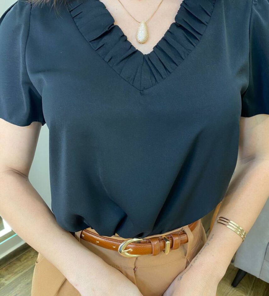 Blusa Crepe Feminina Manga Curta Rebeca Gola V Preta - Fernanda Ramos Store