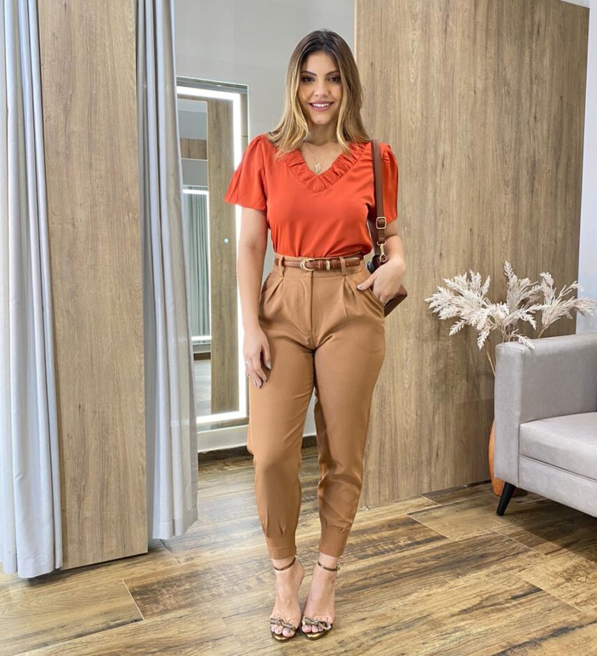 Blusa Crepe Feminina Manga Curta Rebeca Gola V Terracota - Fernanda Ramos Store