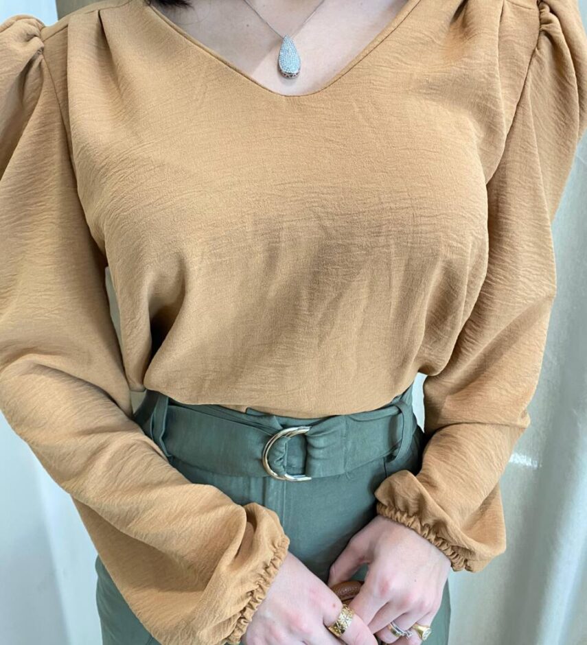Blusa Feminina de Crepe Manga Longa Heloíse Caramelo - Fernanda Ramos Store