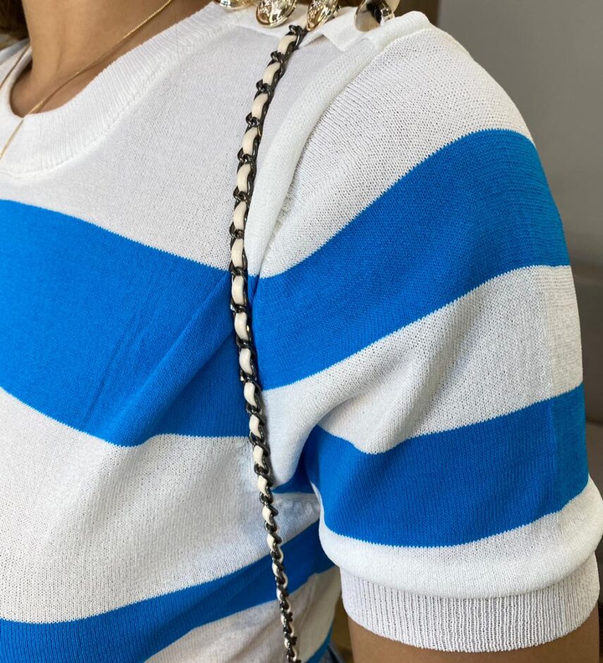 Blusa Feminina Lavínia Manga Curta Modal Branca Listrada de Azul - Fernanda Ramos Store