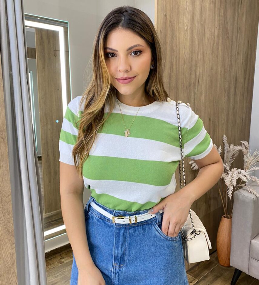 Blusa Feminina Lavínia Manga Curta Modal Branca Listrada de Verde - Fernanda Ramos Store