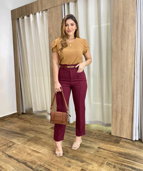 Blusa Feminina Lorena Crepe com Detalhe nas Mangas Caramelo - Fernanda Ramos Store